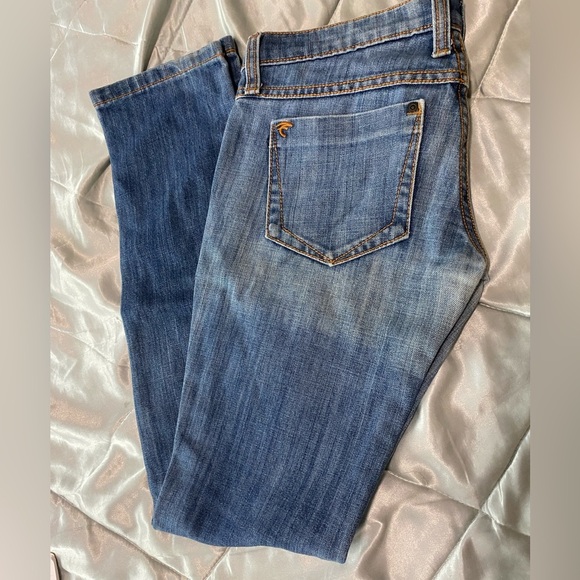 Frankie B. Jeans - Picture 6 of 16